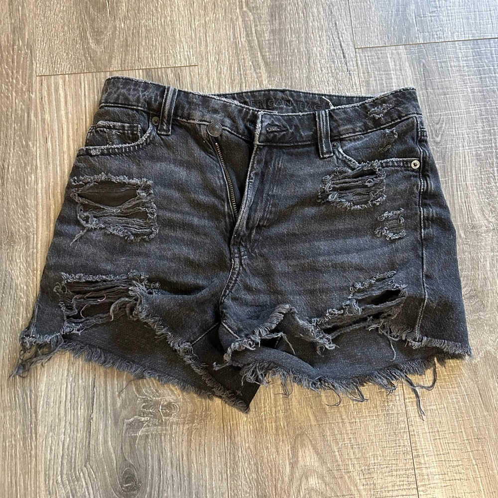 American Eagle Crossover Mom Shorts